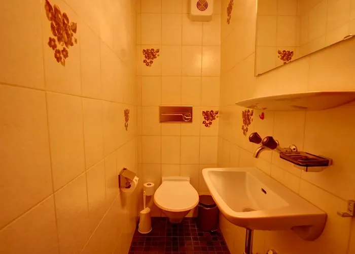 Chesa Munteratsch 2-zimmerwohnung 102 Typ E Apartman *